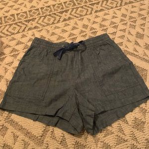 gap shorts
